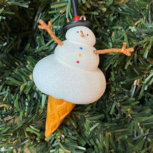 2004 Hallmark “Triple-Decker Treat